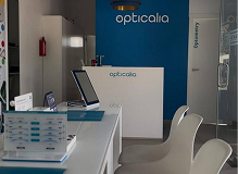 Opticalia Farafenni store
